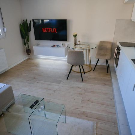 Apartment In Nis, Center! Brand-New Eksteriør billede